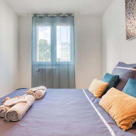 Appartamento L'Elysée - Easy check-in - Arrivée autonome - Place parking privative - T2 suréquipé - Wifi - Netflix Courcouronnes Esterno foto
